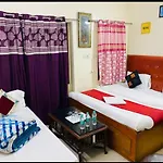 The Super Residency - Near Nizamuddin Markaz & Auliya Dargha