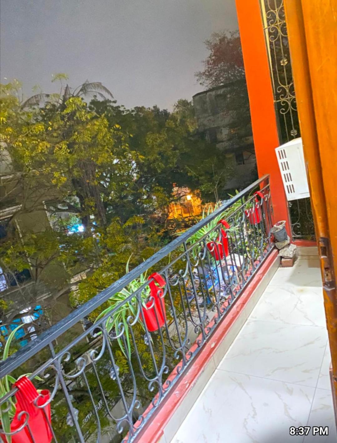 The Super Residency - Near Nizamuddin Markaz & Auliya Dargha