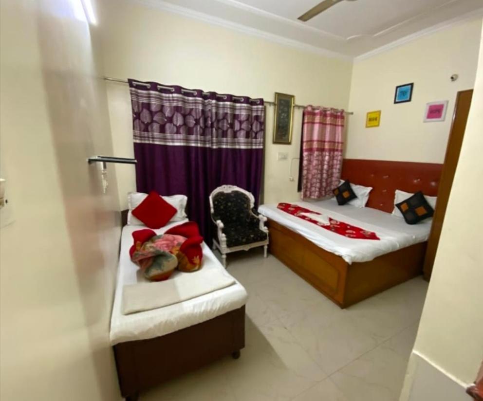 Homestay The Super Residency - Near Nizamuddin Markaz & Auliya Dargha *