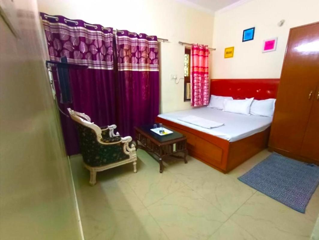 Homestay The Super Residency - Near Nizamuddin Markaz & Auliya Dargha New Delhi