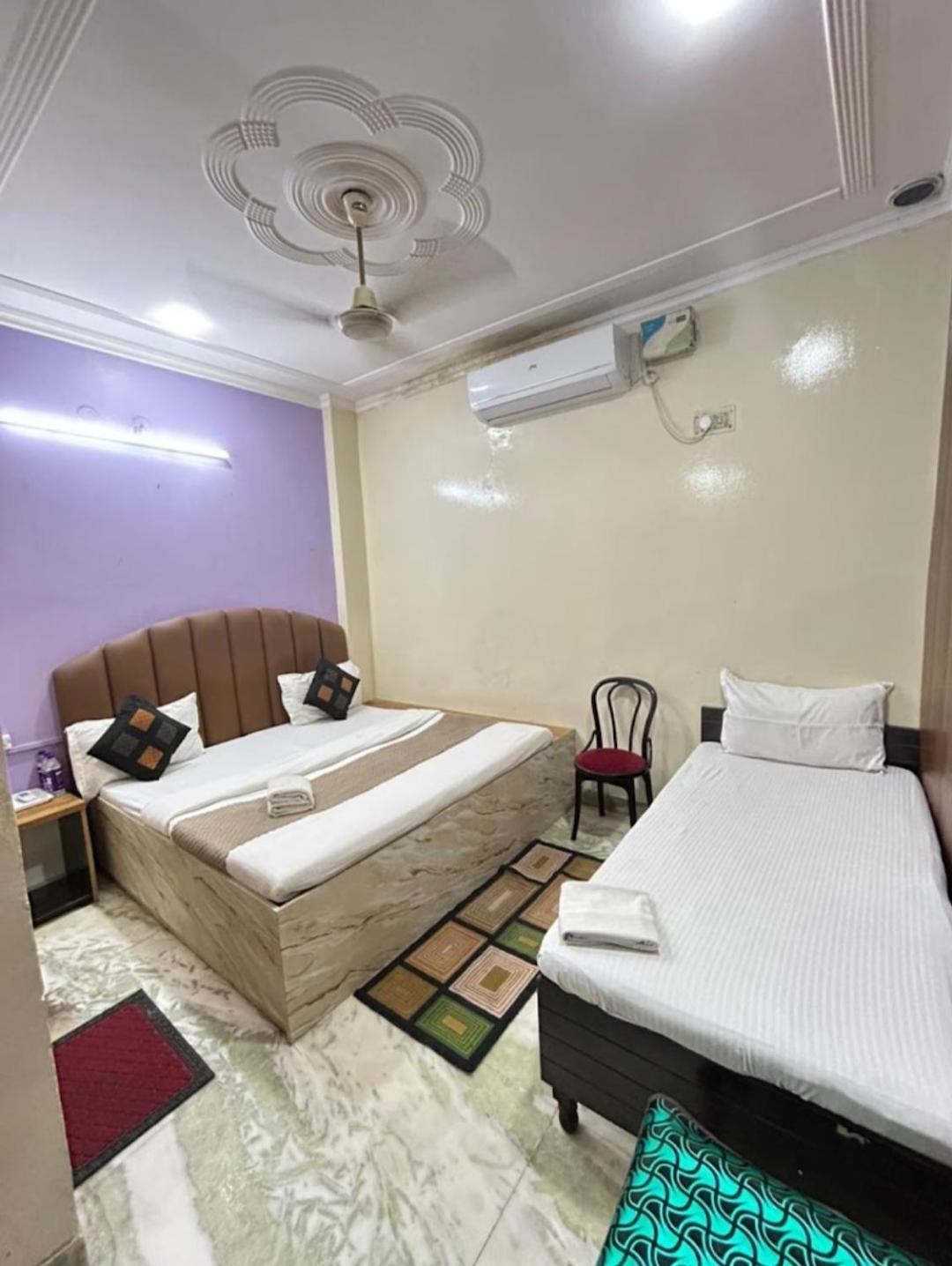 Homestay The Super Residency - Near Nizamuddin Markaz & Auliya Dargha New Delhi
